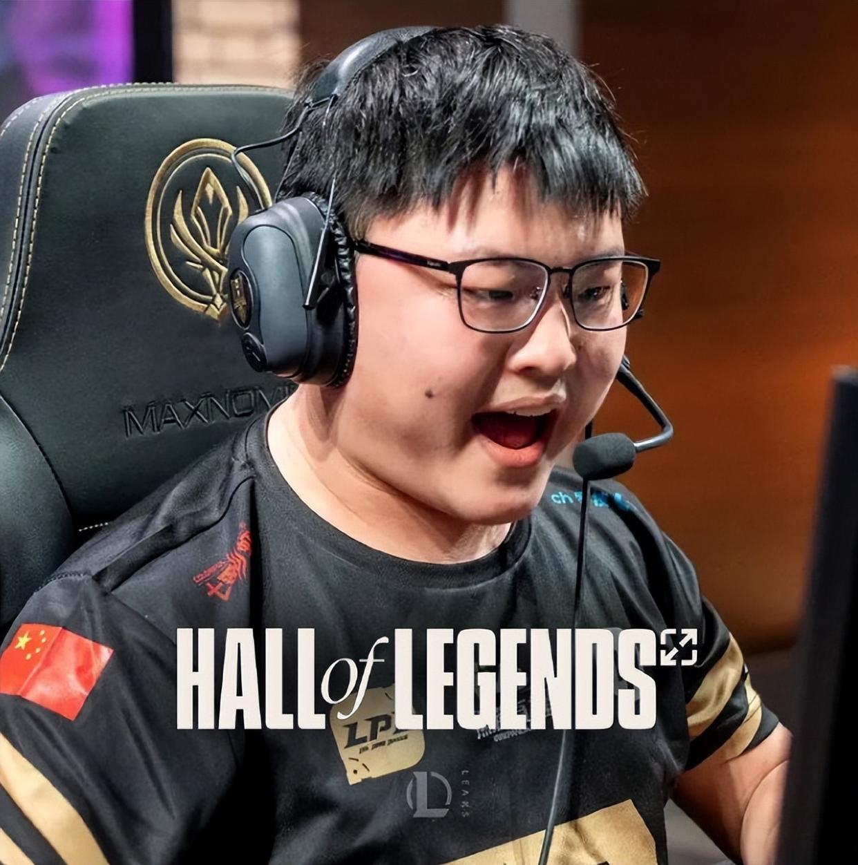 关于Uzi重返赛场，重返赛场首场状态出色，巴塞罗那观众沸腾！赢得满堂喝彩的信息爱游戏注册入口