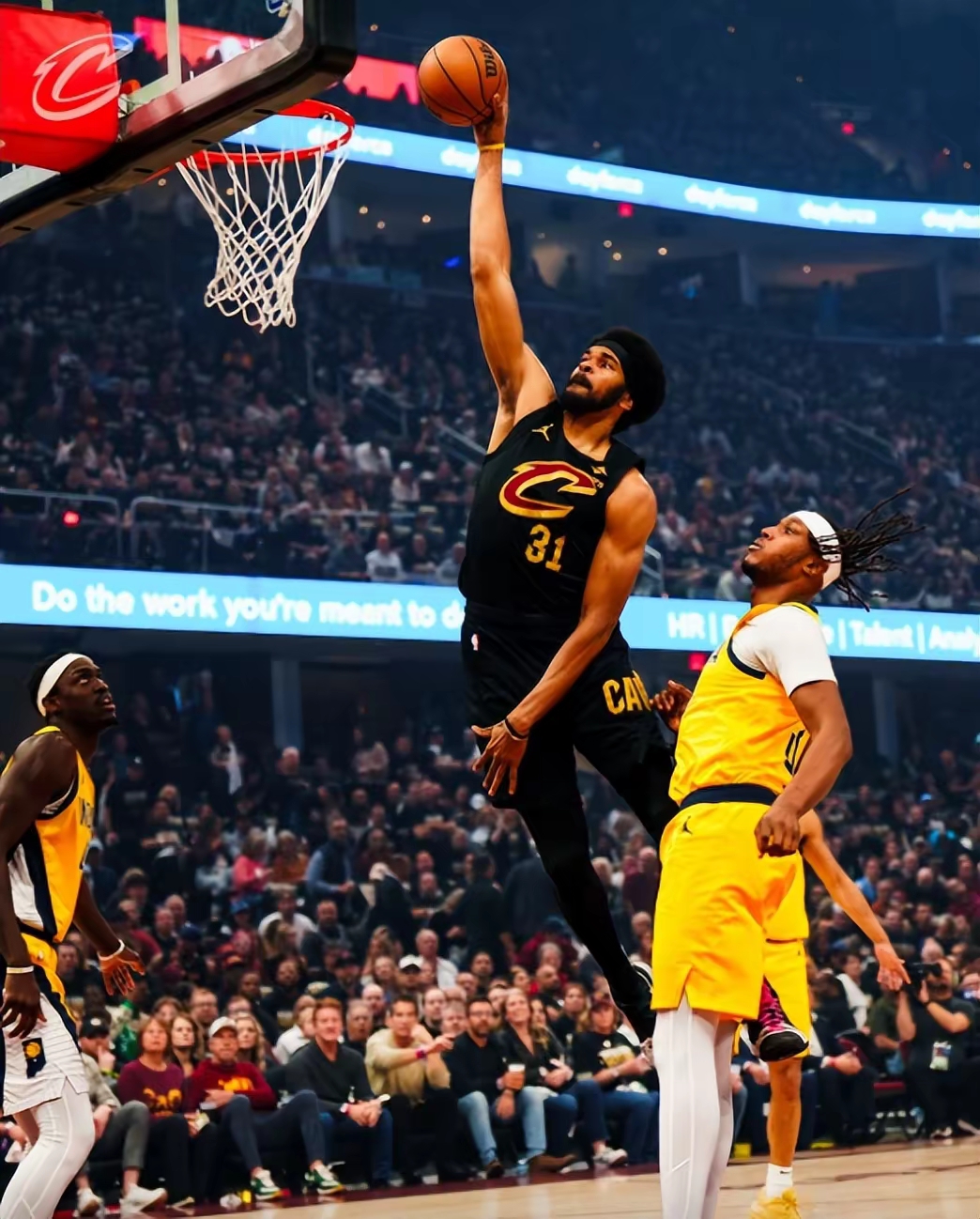 包含纽卡斯尔迎NBA季后赛关键赛，冲刺阶段完成体检，目标明确，训练强度明显提升的词条爱游戏登录官网